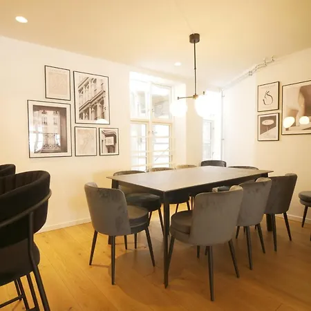 Management Ra6 * Koppenhága